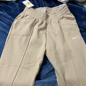 Nike Sweatpants